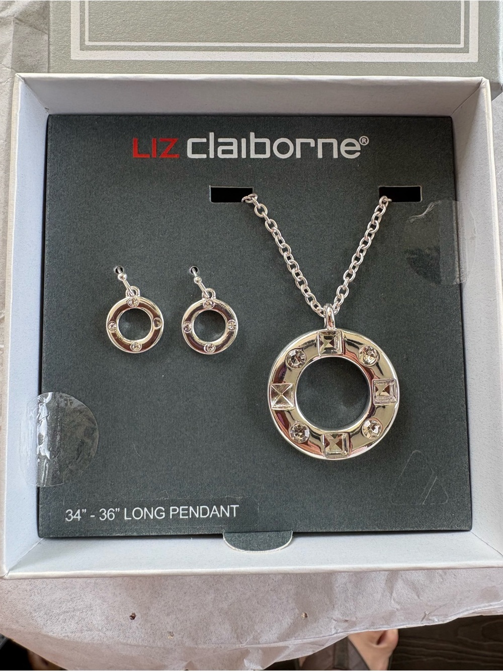Liz Claiborne NIB Silver Tone Open Circle Rhinestone PendantNecklace EarringsSet